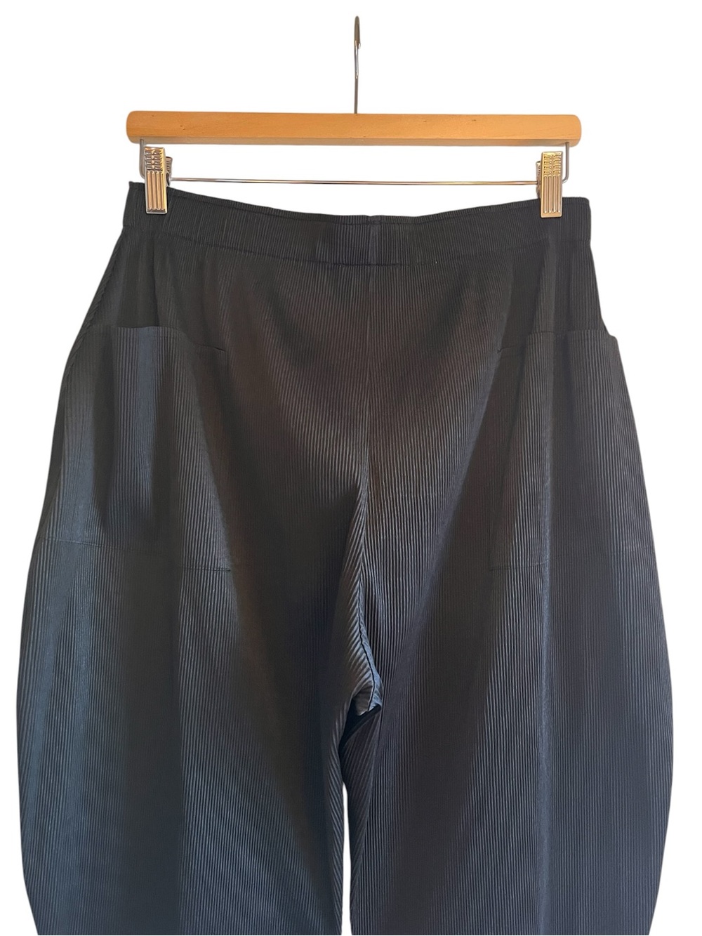 Weekend MaxMara Pleated Balloon Trousers in black size L excellent condition - Picture 13 of 15